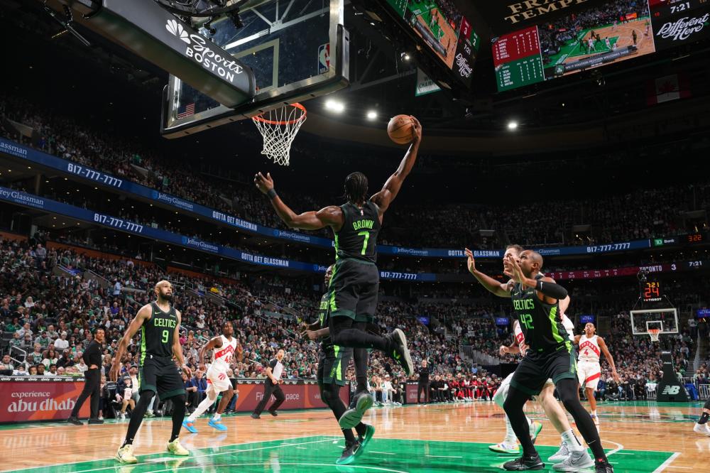 若新任领队 若新任领队