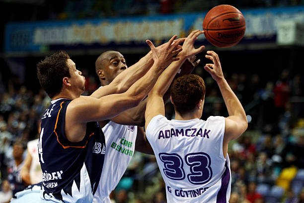 转播和赞助 转播和赞助