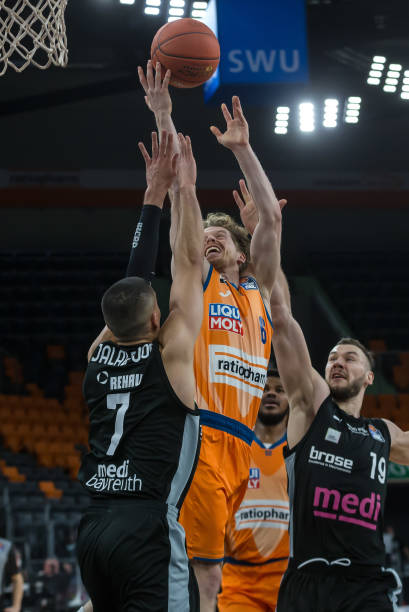 来了无数荣 来了无数荣